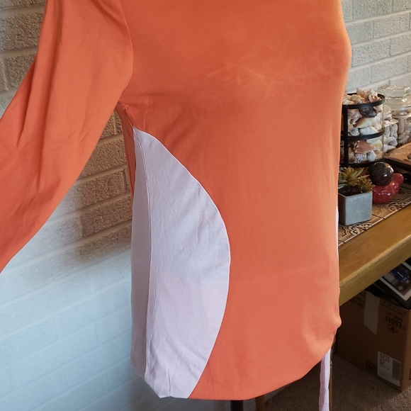 NWT Vessos lightweight long hoodie size medium - Picture 3 of 10